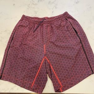 Lululemon shorts mens Size Large 9”